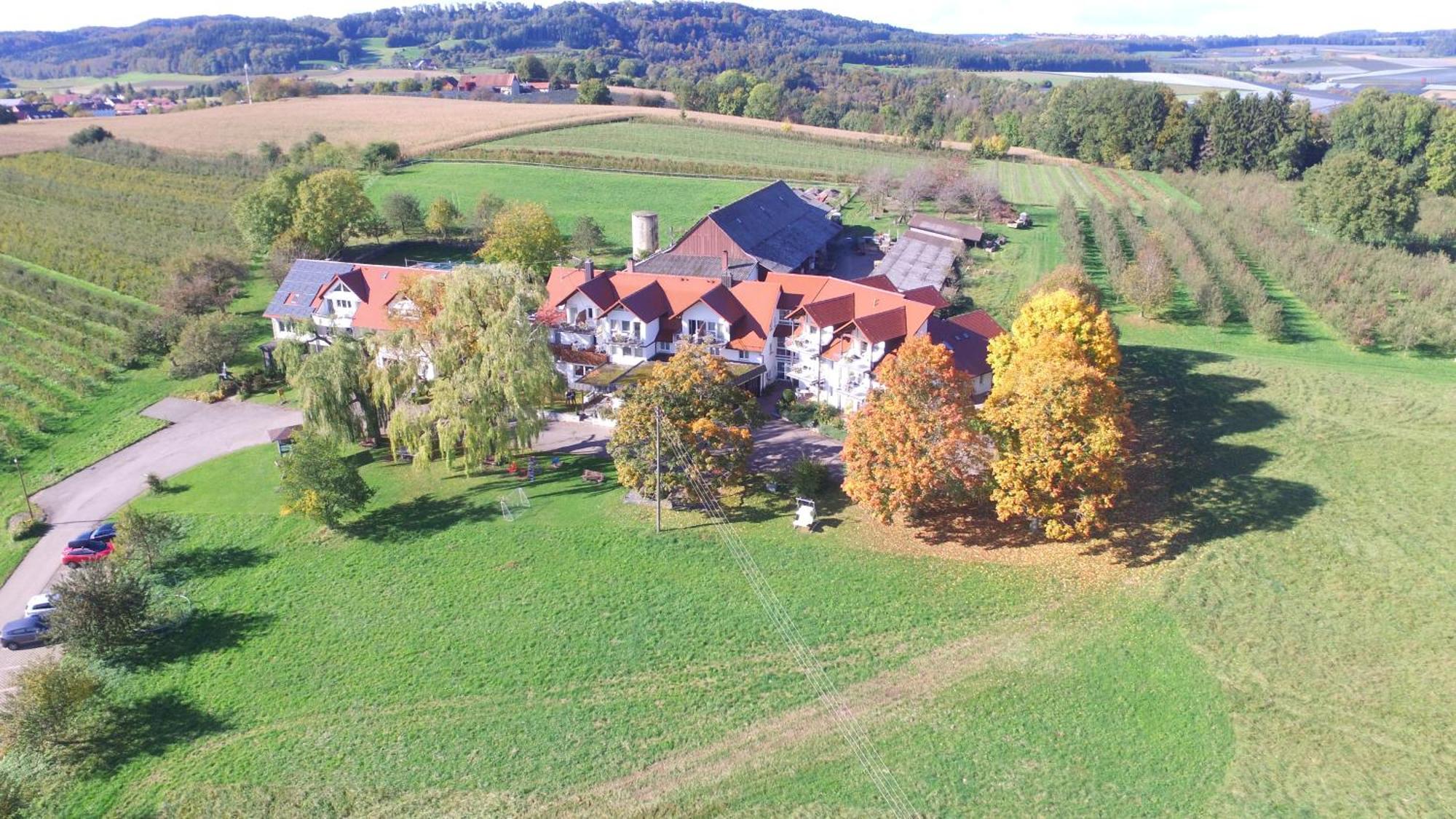 Landhotel Schellenberg Uberlingen Eksteriør billede